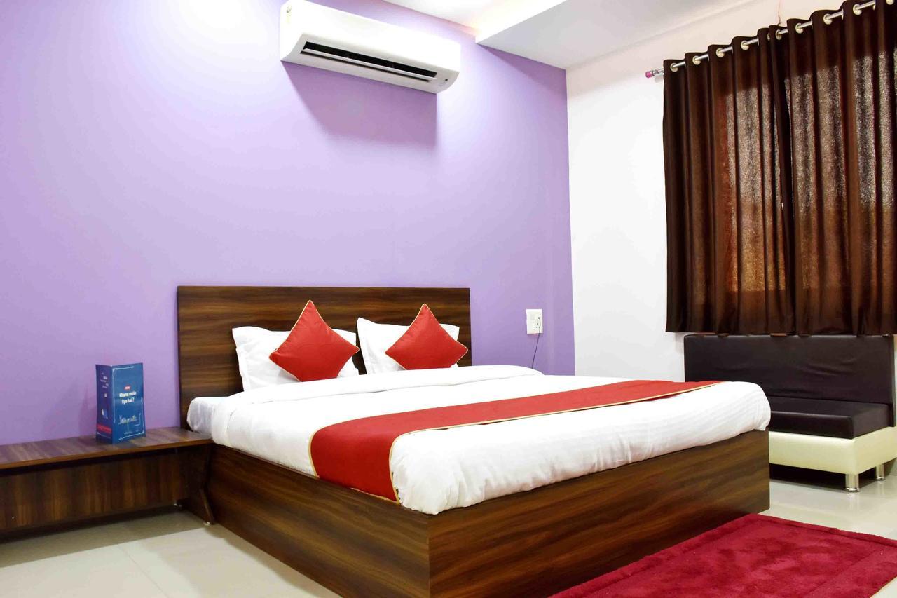 Hotel Hori Palace Ujjain Exteriör bild