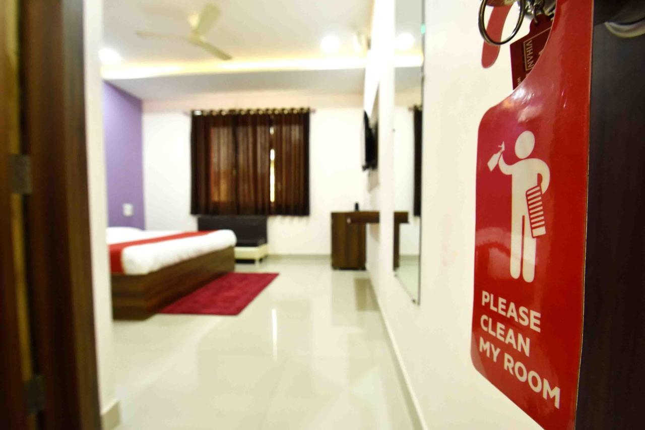 Hotel Hori Palace Ujjain Exteriör bild
