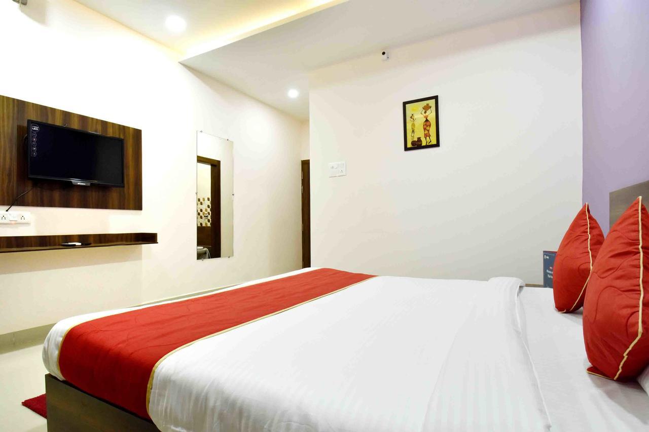 Hotel Hori Palace Ujjain Exteriör bild