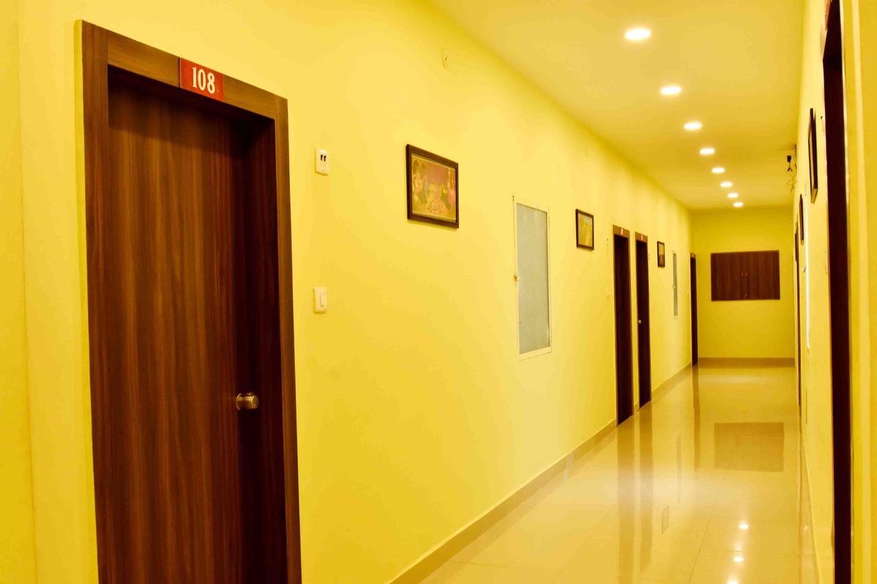Hotel Hori Palace Ujjain Exteriör bild